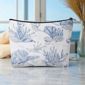 NWT Coastal Nautical Beach Theme Cosmetic/Beach Bag Pouch Size 8.7x6x1.5 Inches